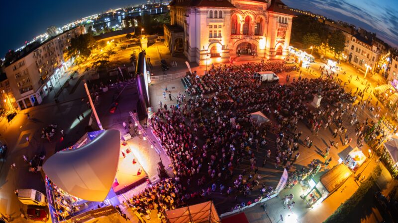 Sunscreen Film & Arts Festival 2025 – filme noi, proiecții în aer liber, intrarea gratuită
